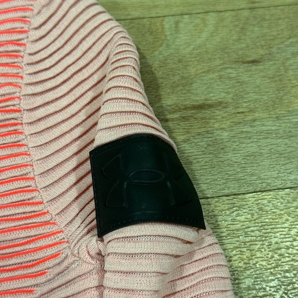 New Under Armour UA IntelliKnit Phantom 2.0 Crew Shirt 1354394 Women’s XS - Picture 4 of 6